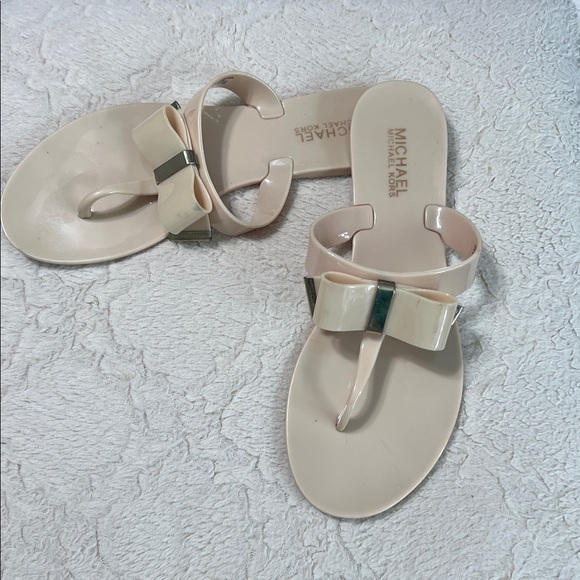 Michael Kors “Kayden” Jelly Bow Sandals – Size 8 (EUC) - Picture 8 of 8